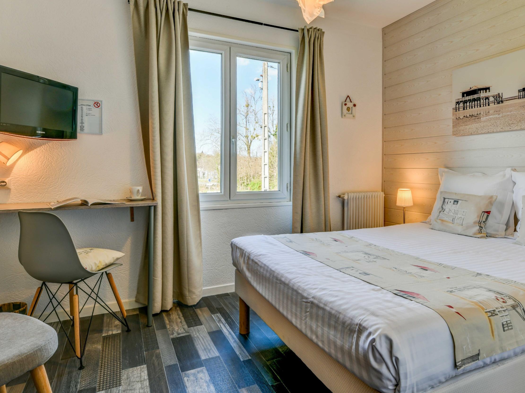 Logis Hostellerie Du Neez Gan ภายนอก รูปภาพ
