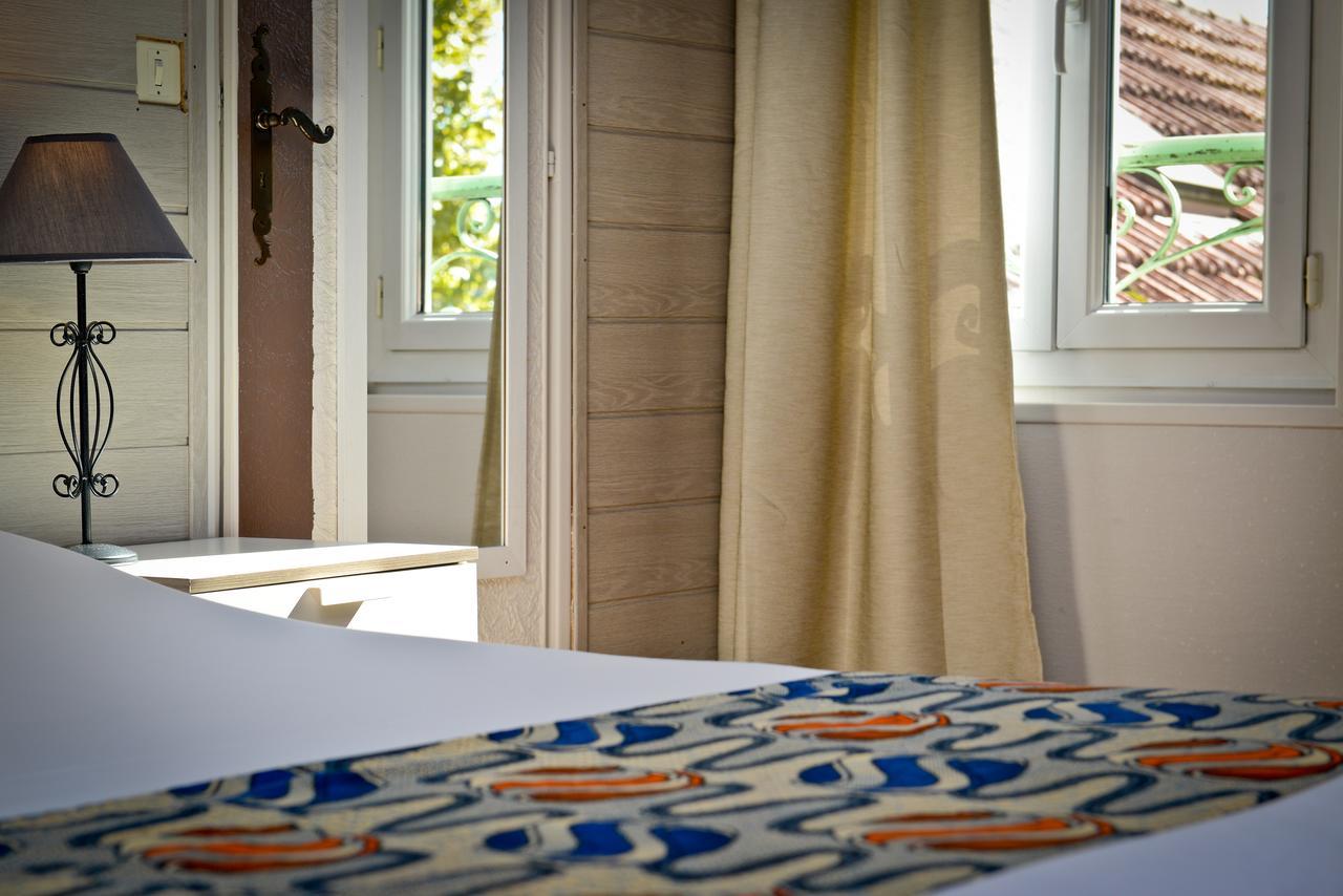 Logis Hostellerie Du Neez Gan ภายนอก รูปภาพ