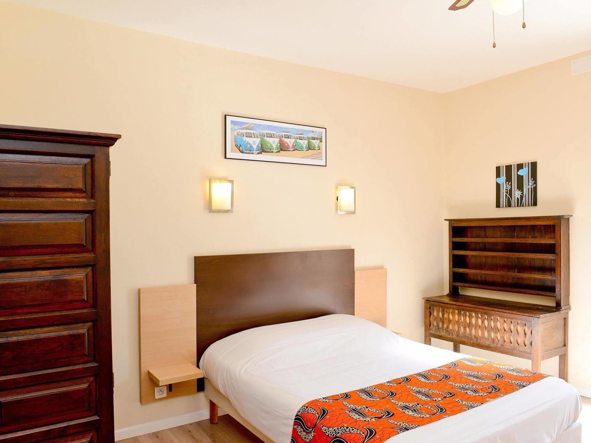 Logis Hostellerie Du Neez Gan ภายนอก รูปภาพ