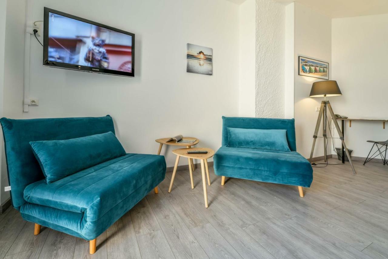 Logis Hostellerie Du Neez Gan ภายนอก รูปภาพ